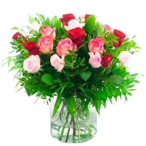 *** Valentijn boeket rode en roze rozen